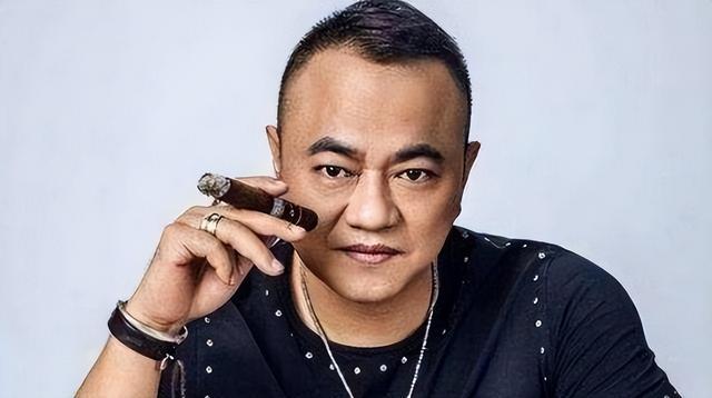 玩法-“东北第一保镖”张家豪：在长春横着走，在北京两拳却被人打趴